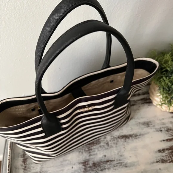 **SOLD**Kate Spade Nylon Tote Bag Black & White Striped Large Shoulderbag Purse - Picture 6 of 7